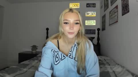 Livvy online show from 05.11.26