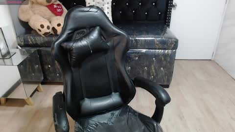 Liz online show from 01.26.25