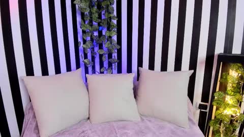 Liz  online show from 09.26.25