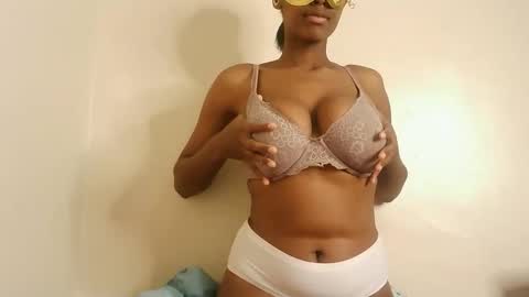 liz_lovie online show from 05.13.26