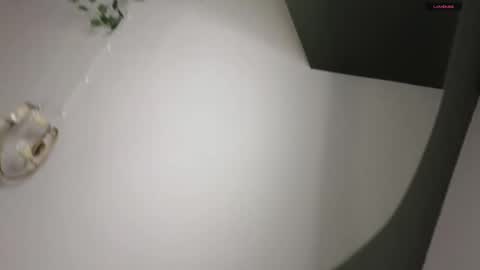 Snapshot of liza_mur chatting on 02.26.26 your love online show from 02.26.26