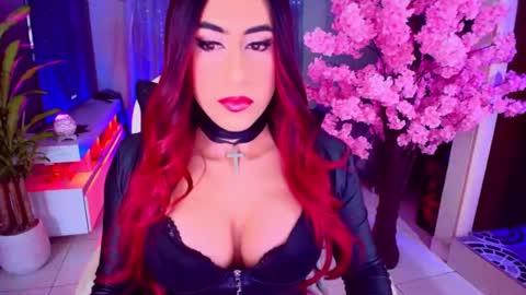 Snapshot of lizagothdoll chatting on 11.17.25 Liza Goth online show from 11.17.25