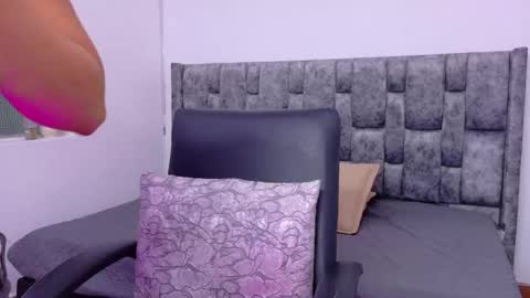 Snapshot of lizbeth_ross chatting on 09.20.25 LIZBETH ROSS online show from 09.20.25