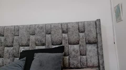 Snapshot of lizbeth_ross chatting on 10.04.25 LIZBETH ROSS online show from 10.04.25