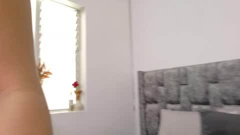 Snapshot of lizbeth_ross chatting on 10.09.25 LIZBETH ROSS online show from 10.09.25