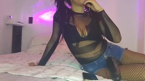 Snapshot of lizescobarxxx chatting on 10.22.25 Mistress Liz Escobarxxx online show from 10.22.25