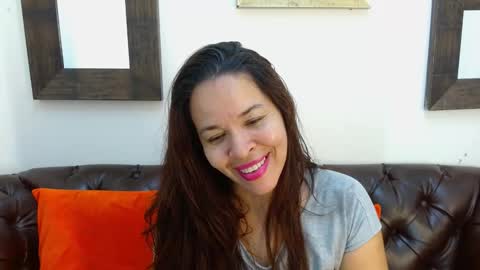 L I Z  E T H   online show from 12.21.25