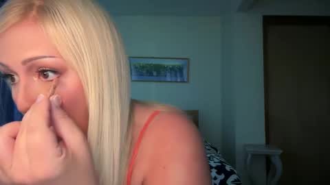 Liz Purr online show from 09.19.25