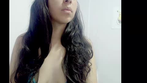 Snapshot of lizz1305 chatting on 02.25.25 lizz1305 online show from 02.25.25