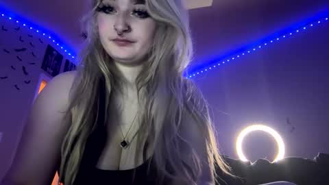 Snapshot of lizz44887 chatting on 01.25.25 Lizz  online show from 01.25.25