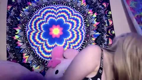 Snapshot of lizz44887 chatting on 02.13.25 Lizz  online show from 02.13.25