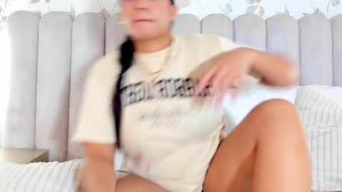 Snapshot of lizz_bunny chatting on 02.21.26 LIZZ online show from 02.21.26