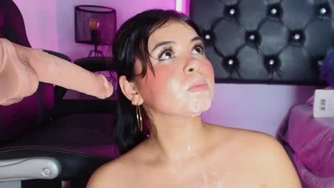 Snapshot of lizz_tender chatting on 12.18.24 Lizz online show from 12.18.24