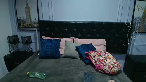 Snapshot of lizz_tender chatting on 02.07.25 Lizz online show from 02.07.25