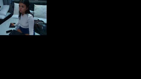 Snapshot of lizz_tender chatting on 09.25.25 Lizz online show from 09.25.25