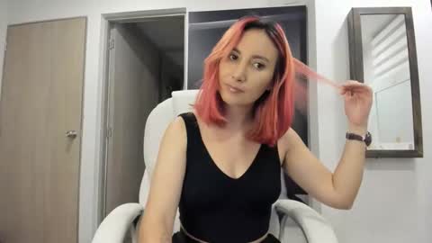 lizzdoux online show from 12.16.25