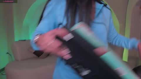 Lizzi  online show from 09.30.25