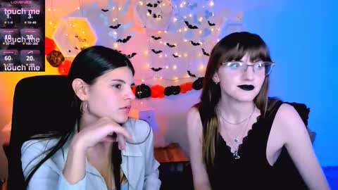 lizzie_boom online show from 10.26.25