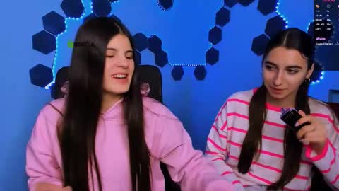 lizzie_boom online show from 12.22.25