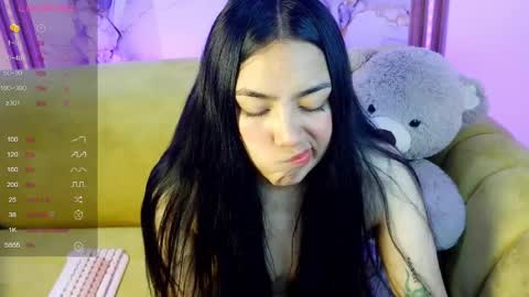 lizziee_m online show from 05.11.26