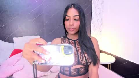 I am Lizz online show from 06.04.26