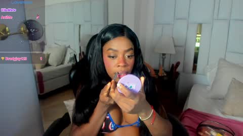 Snapshot of lizzy_joss chatting on 01.18.25 Lizzy Joss online show from 01.18.25