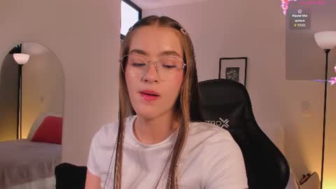 Lizzy Colins online show from 06.26.26
