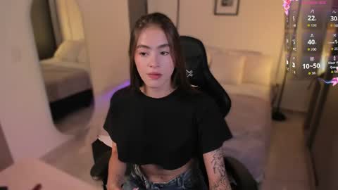 Lizzy Colins online show from 07.16.26