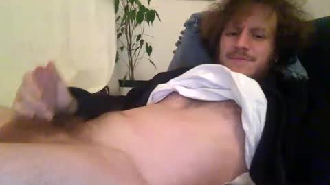 Snapshot of llazer1 chatting on 12.18.25 llazer1 online show from 12.18.25