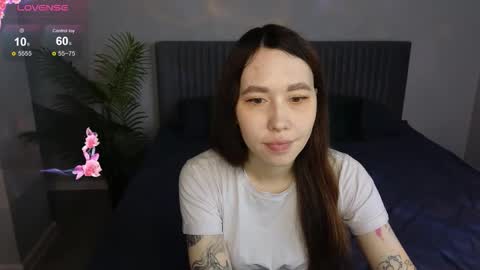Snapshot of llissamelissa chatting on 10.25.25 Jinks online show from 10.25.25