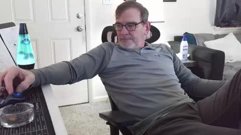 Snapshot of lngdickdaddy chatting on 01.18.26 LongDick Daddy online show from 01.18.26