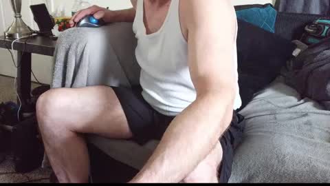 Snapshot of lngdickdaddy chatting on 05.03.26 LongDick Daddy online show from 05.03.26