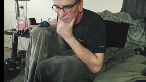 Snapshot of lngdickdaddy chatting on 05.14.26 LongDick Daddy online show from 05.14.26