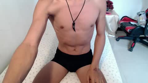 Snapshot of loaded0011 chatting on 03.09.26 Rod online show from 03.09.26