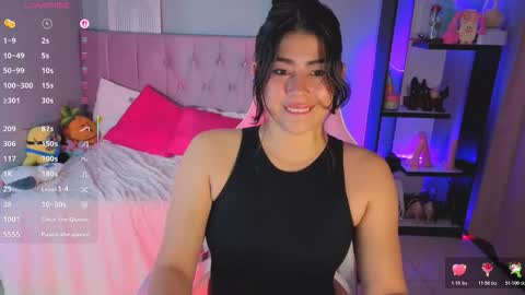 Snapshot of loaluxury chatting on 11.28.25 Pamela online show from 11.28.25