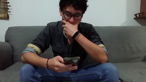 Snapshot of lobomx19 chatting on 12.04.24 Lobo online show from 12.04.24