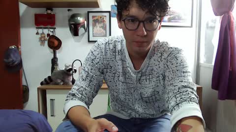 Snapshot of lobomx19 chatting on 12.05.24 Lobo online show from 12.05.24