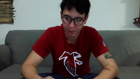 Snapshot of lobomx19 chatting on 02.18.25 Lobo online show from 02.18.25