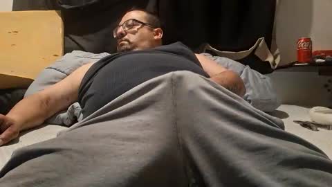 Snapshot of locolouie chatting on 04.10.26 SeekingWaifu online show from 04.10.26