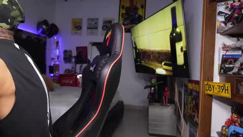 logan_hugh8 online show from 03.16.26