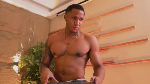 logan_varela online show from 11.09.25