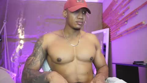logan_varela online show from 07.04.26