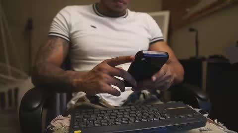 logan_varela online show from 07.08.26