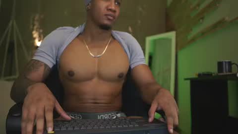 logan_varela online show from 07.25.26
