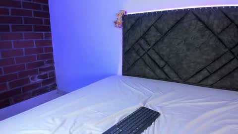 Snapshot of logan_west1 chatting on 10.22.25 Logan online show from 10.22.25