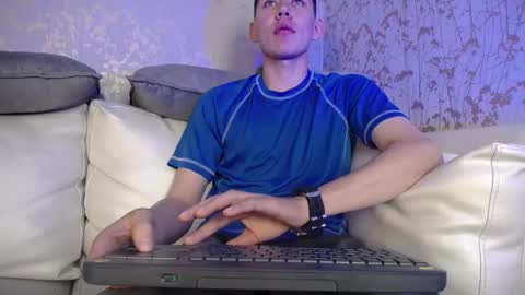 Snapshot of loganfoster_ chatting on 11.25.25 Loganfoster online show from 11.25.25