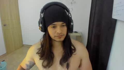 Snapshot of loganhot22 chatting on 12.15.24 Logan online show from 12.15.24