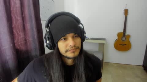 Snapshot of loganhot22 chatting on 02.03.25 Logan online show from 02.03.25