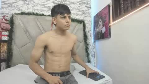 loganjhonson online show from 11.25.25