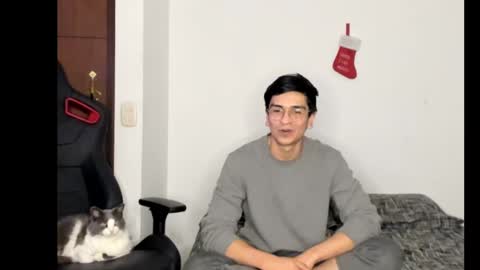 Snapshot of logannick chatting on 12.17.24 Logan online show from 12.17.24